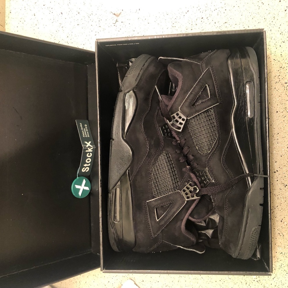 Jordan 4 Retro ‘Black Cat’